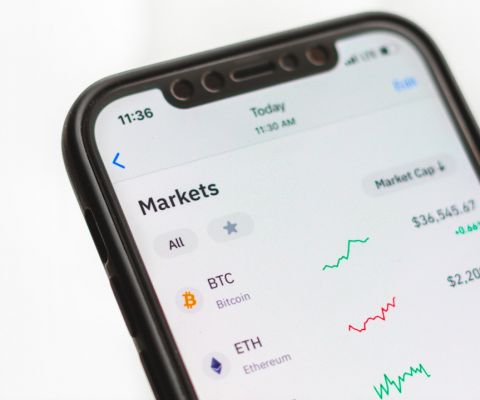 What to Consider When Starting to Invest in Crypto