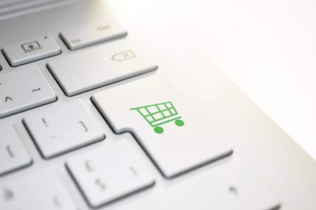 8 UX Hacks for Improving Ecommerce Conversions