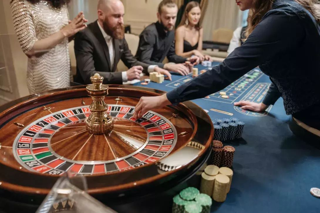 How Live-Streaming and Crypto Have Updated the Casino Industry
