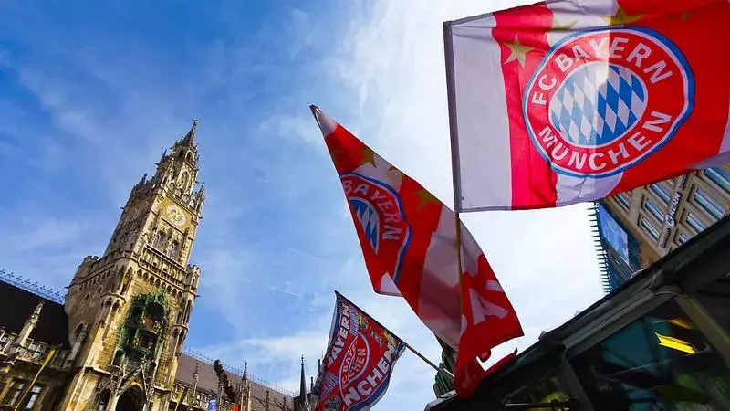 "New Town Hall & FC Bayern Munich Flag" by jiazi is licensed under CC BY-SA 2.0 